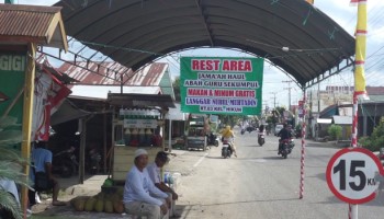 Jelang Haul Guru Sekumpul Warga Tanjung Buka Rest Area Kabupaten